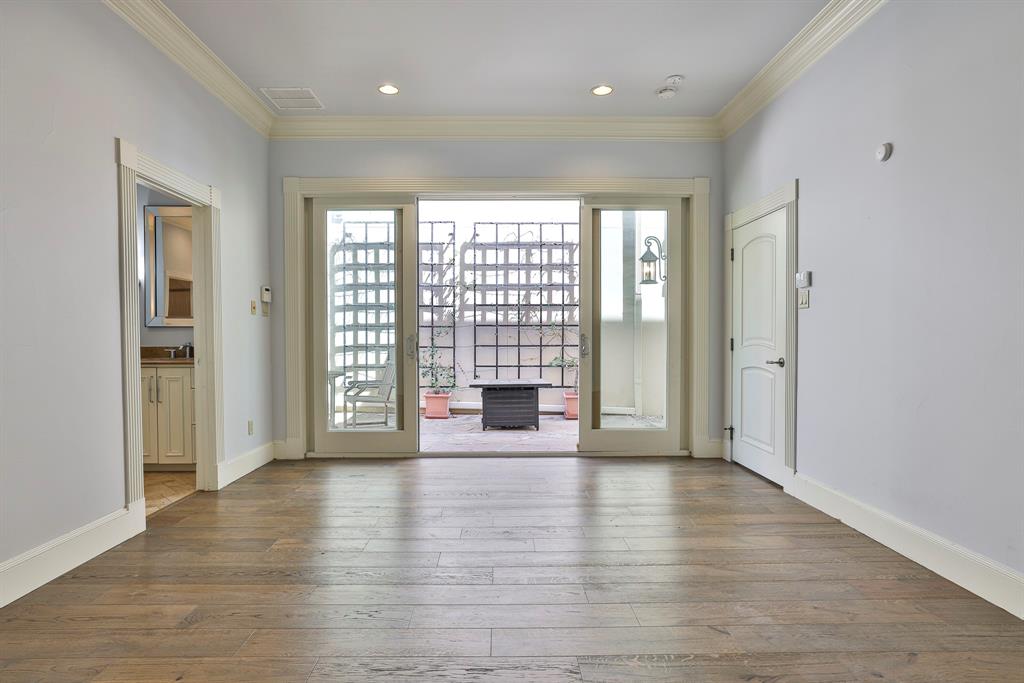 Chamberlain Arlington Heights 1st - Residential