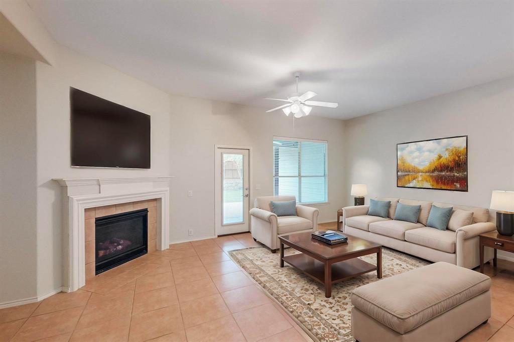 1337 Ventura Drive