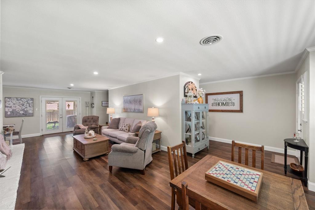 1004 Trailwood Drive