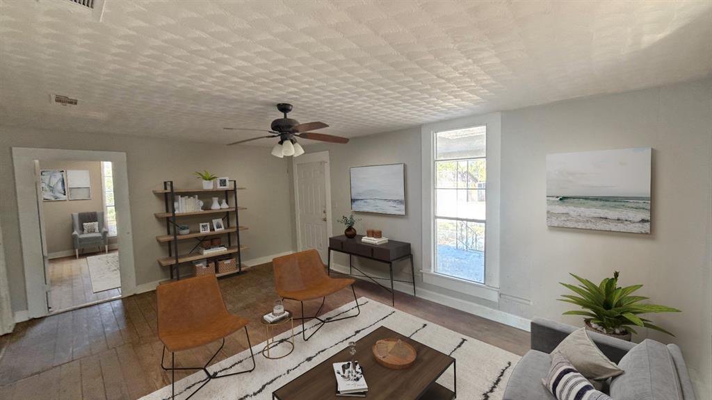 621 W 12th Street