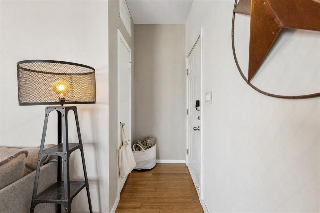 7151 Gaston Avenue 406