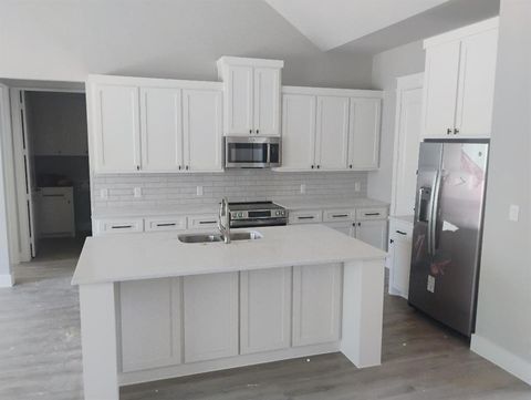 Tiny photo for 192 Johnston Lane, Runaway Bay, TX 76426 (MLS # 21100385)