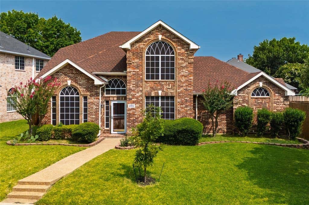 Photo of 8905 Lakepointe Avenue, Rowlett, TX 75088 (MLS # 21348671)