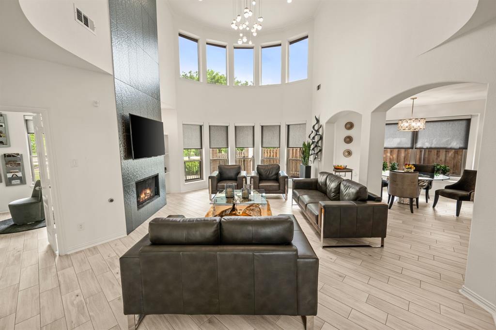 Stewart Peninsula Cottonwood S - Residential