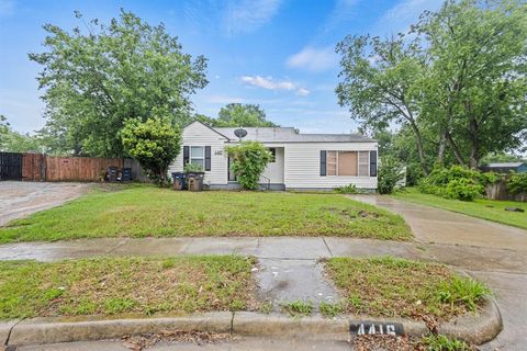 4416 Surrey Street Fort Worth TX 76133