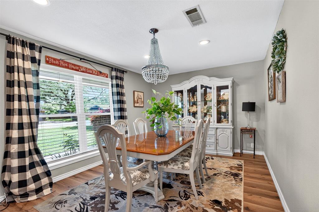 1218 Crestwood Drive