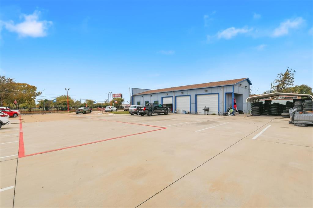 Kang - Commercial Sale