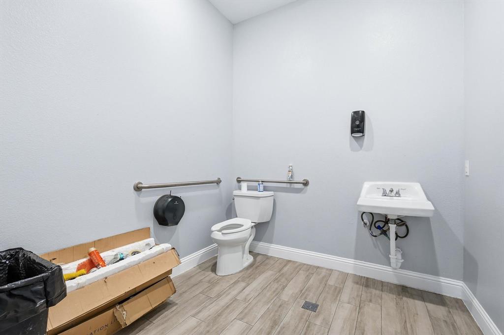 Kang - Commercial Sale