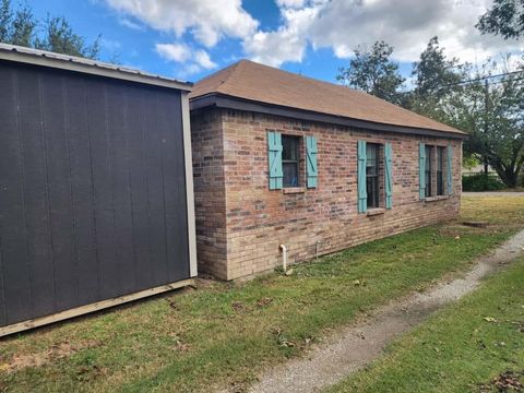 Tiny photo for 407 E Hughes Street, Collinsville, TX 76233 (MLS # 21101959)