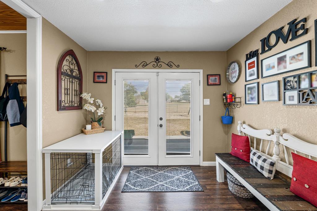 Country Spgs Estate - Residential