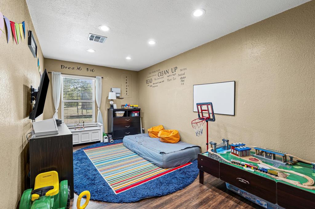 Country Spgs Estate - Residential