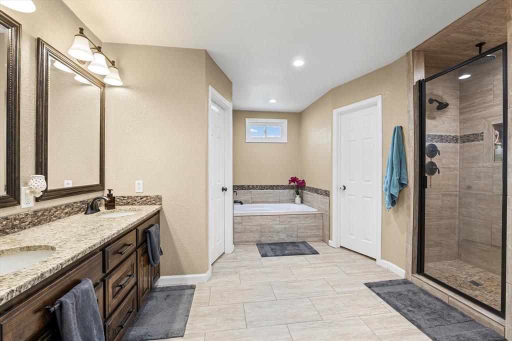 Country Spgs Estate - Residential