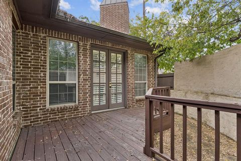 Tiny photo for 5200 Longview Street, Dallas, TX 75206 (MLS # 21100957)