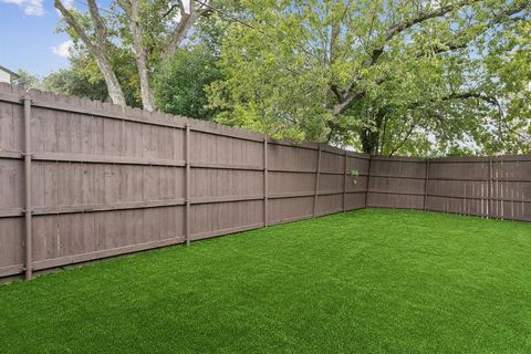 Tiny photo for 5200 Longview Street, Dallas, TX 75206 (MLS # 21100957)