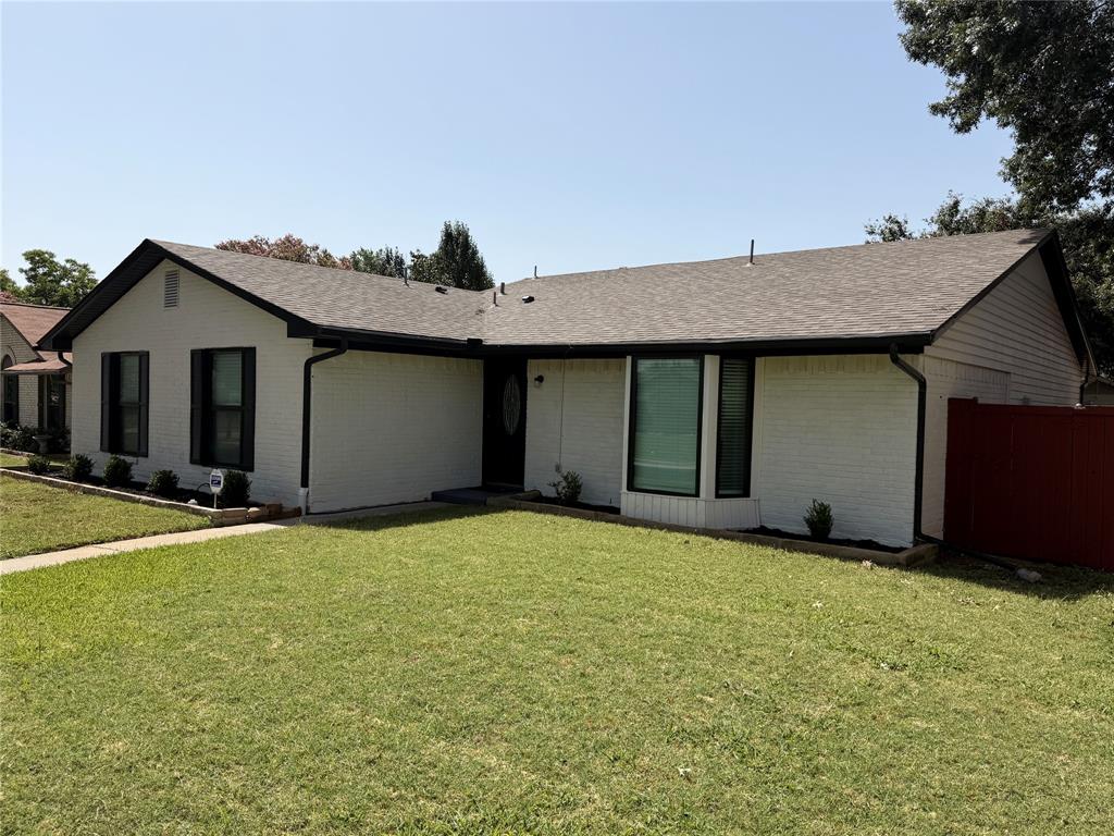1262 Valencia Lane
