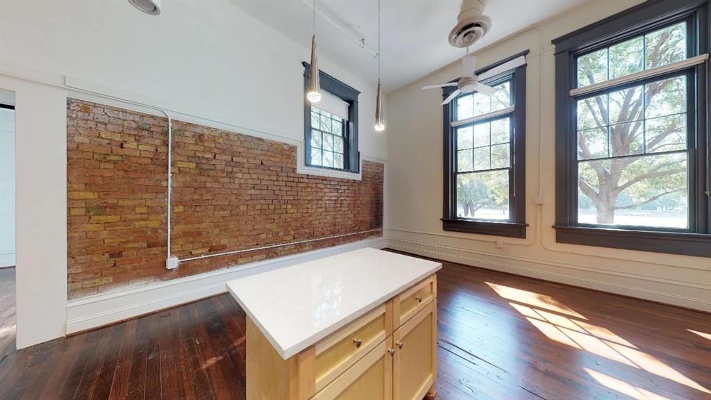 David Crockett Elem School - Residential Lease