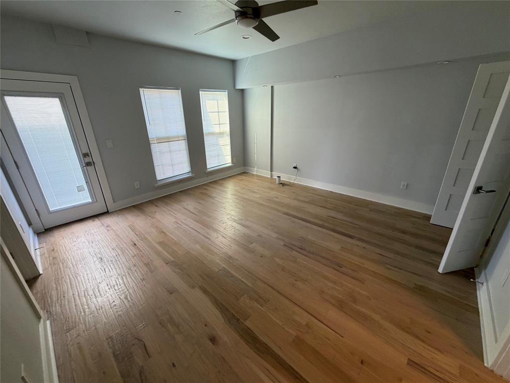 STUTZ CONDOMINIUM - Residential