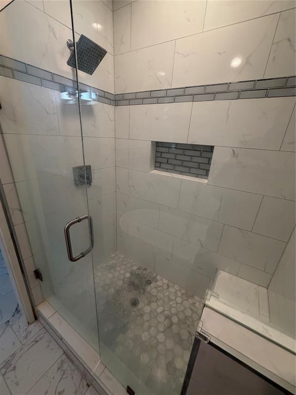 STUTZ CONDOMINIUM - Residential