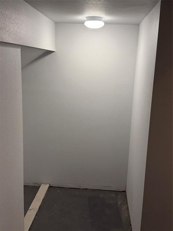 STUTZ CONDOMINIUM - Residential