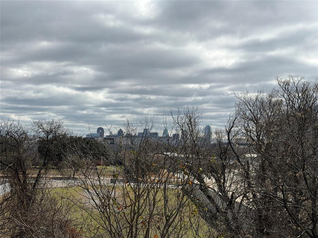 STUTZ CONDOMINIUM - Residential