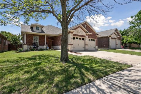 2304 Clairborne Drive Fort Worth TX 76177