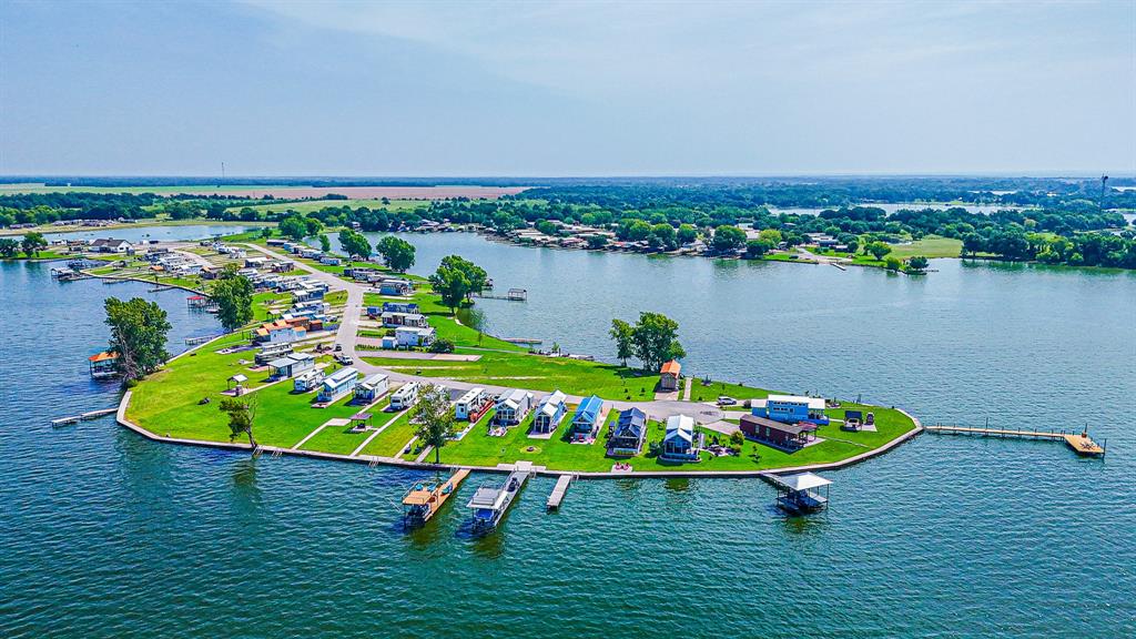 Peninsula Point - Land