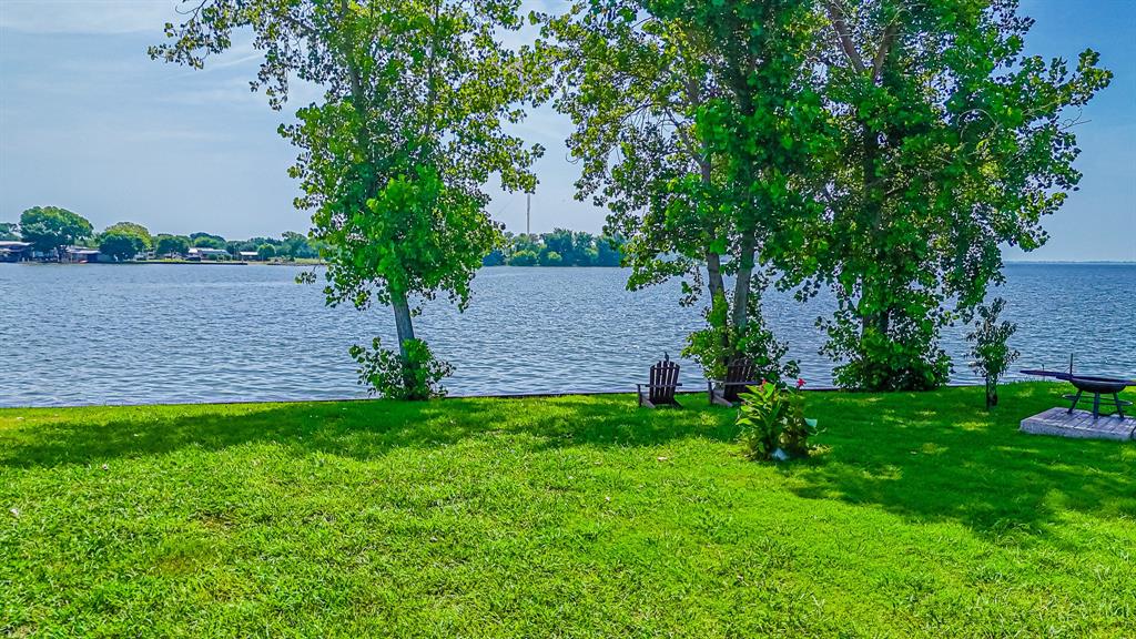 Peninsula Point - Land