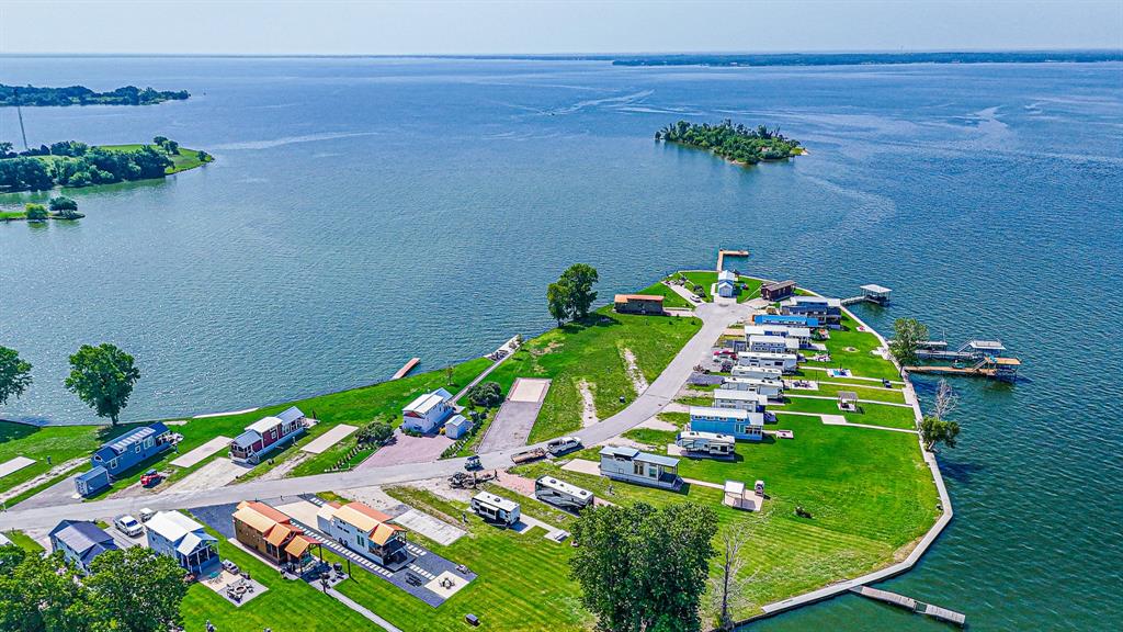 Peninsula Point - Land