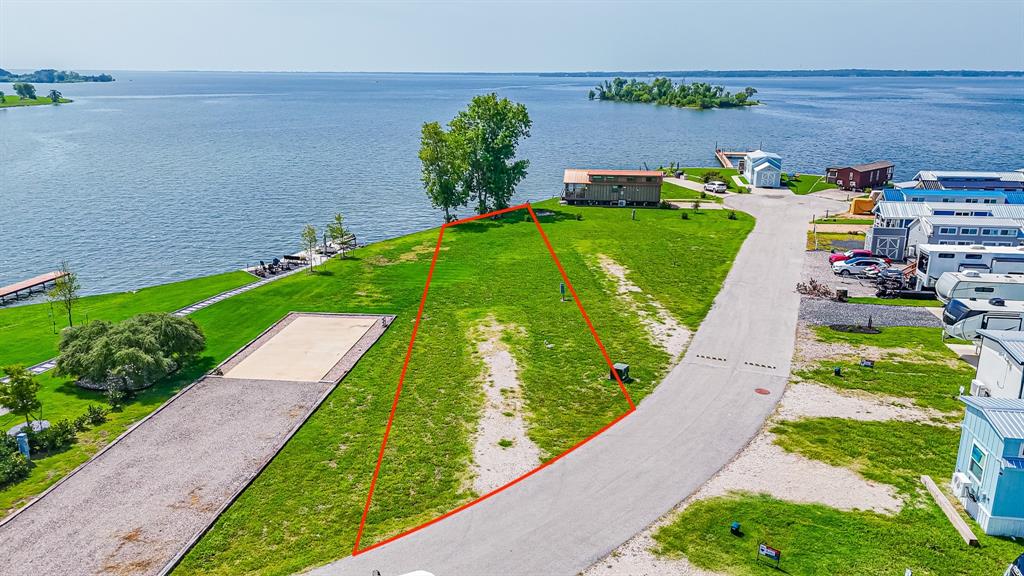 Peninsula Point - Land