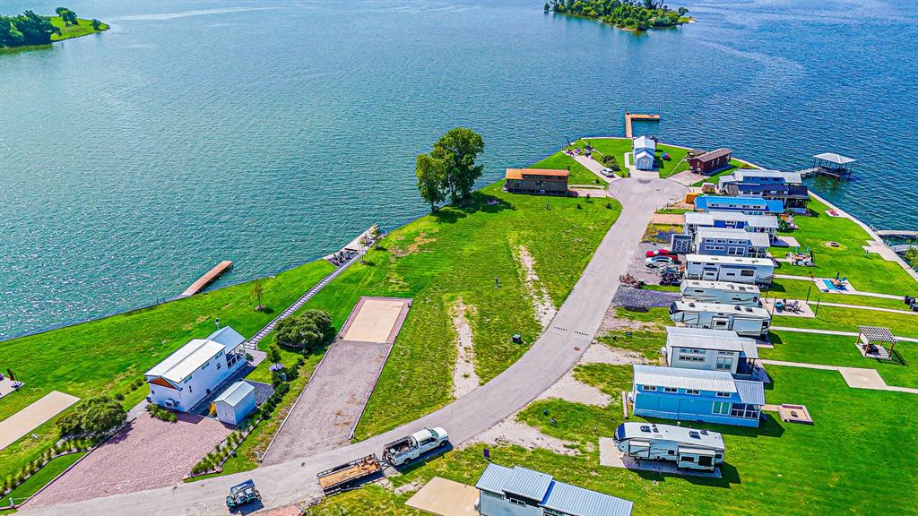 Peninsula Point - Land