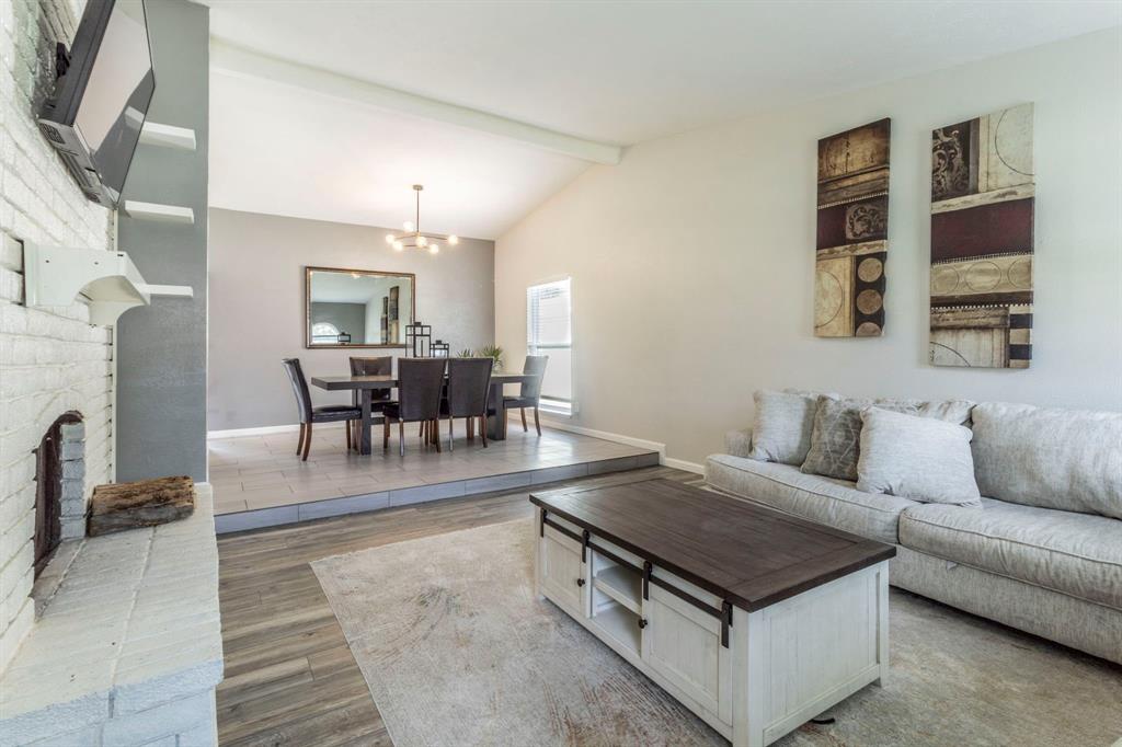5049 Roberts Drive