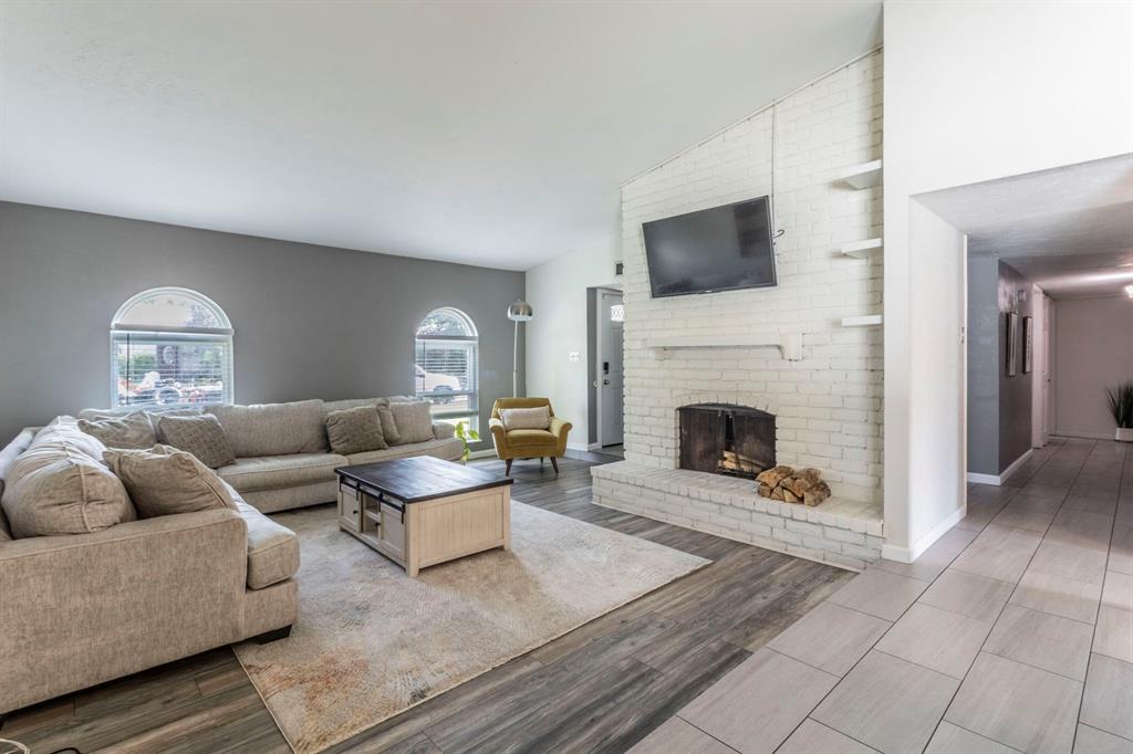 5049 Roberts Drive