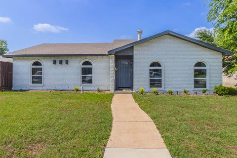 5049 Roberts Drive The Colony TX 75056