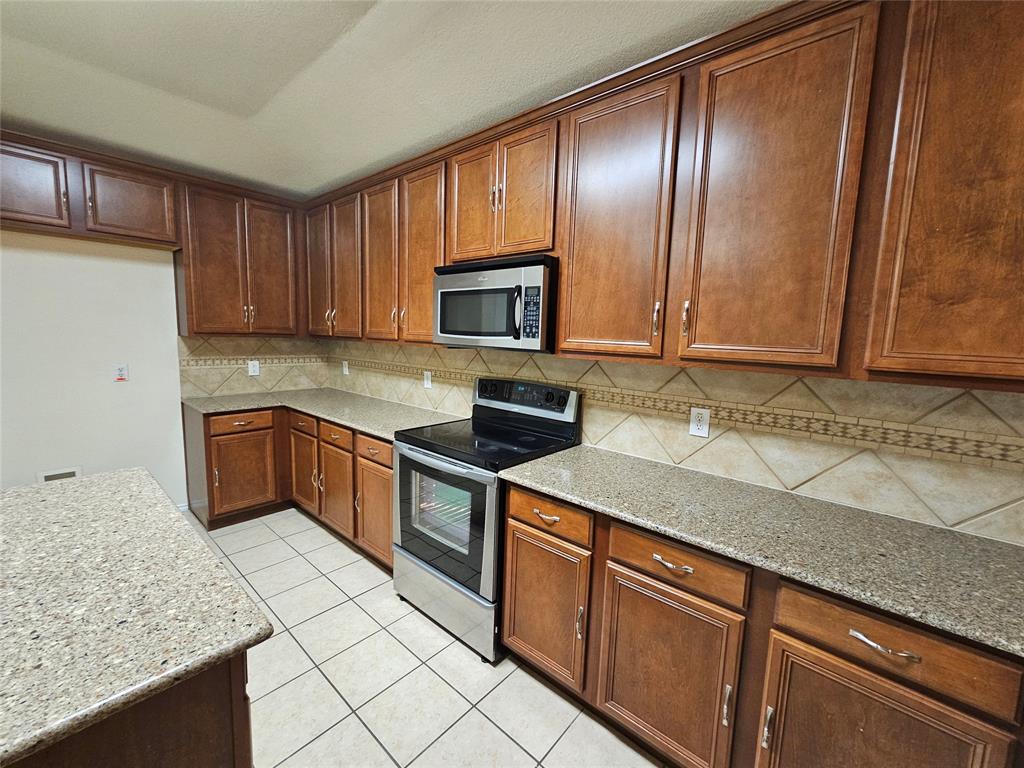 Lake Parks 01a - Residential Lease