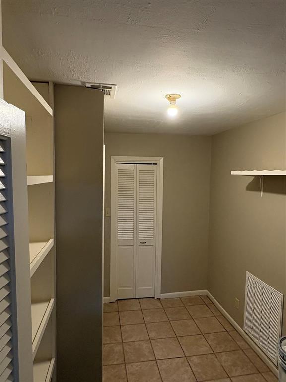 J Tarlton Surv Abs # 825 - Residential