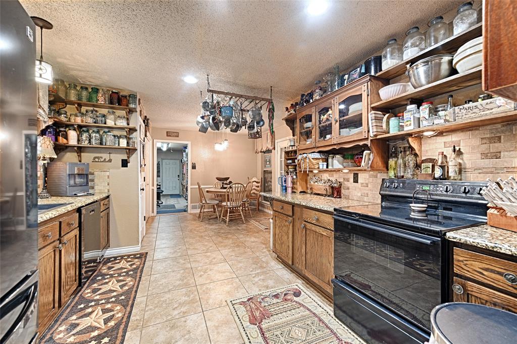 2325 Lancecrest Drive