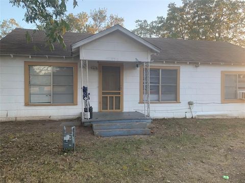 510 W Hunt Street Bremond TX 76629