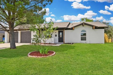 2003 Deerfield Drive Carrollton TX 75007