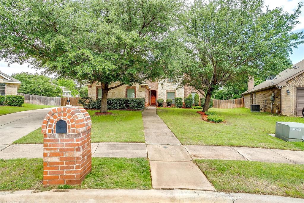 558 Ascot Way