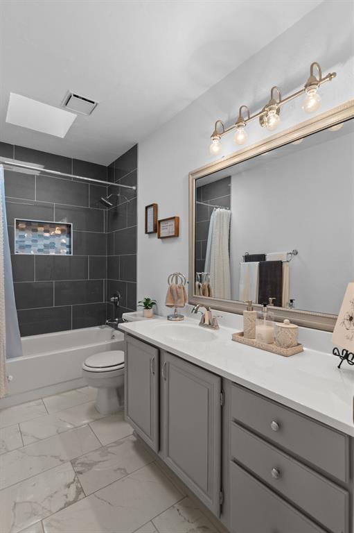 Shadowood Trail Condo - Residential