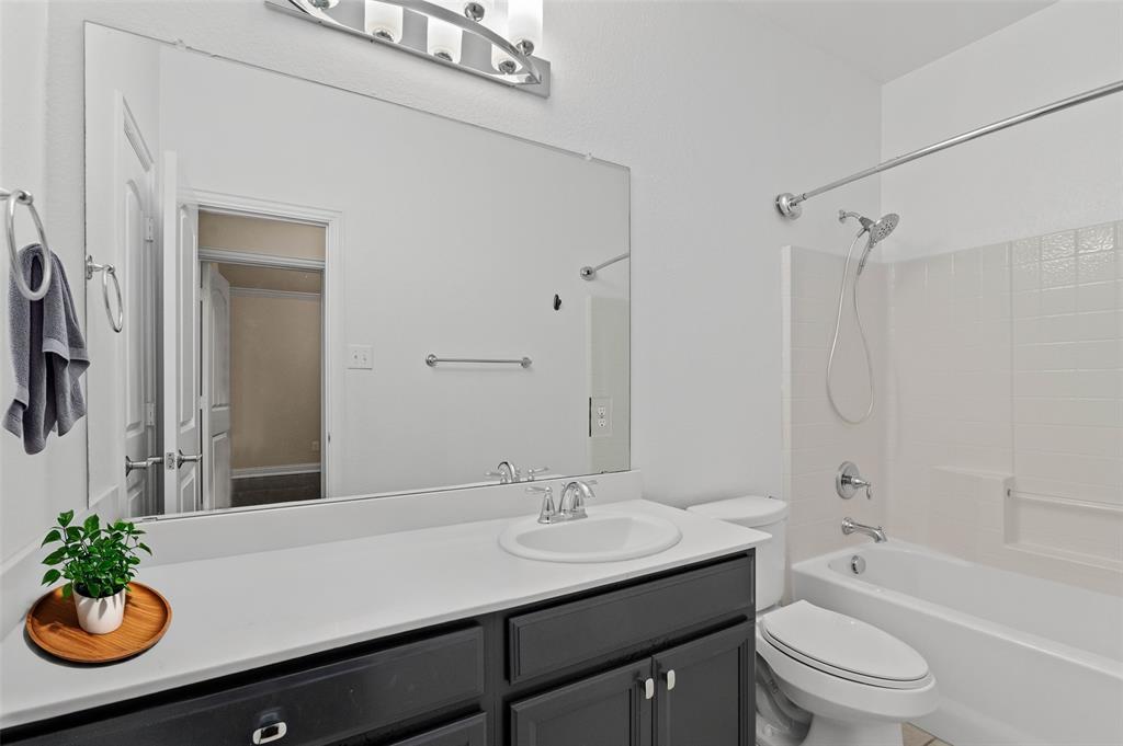 Rolling Mdws East - Residential