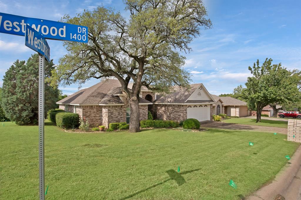 1403 Westwood Drive