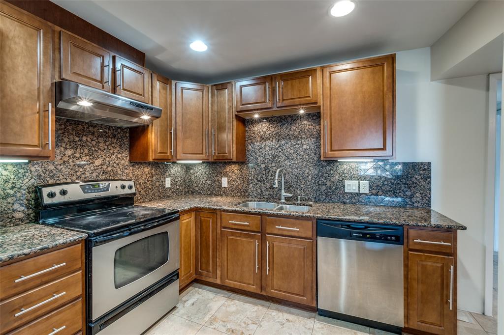 University Crossroads 01 & 02 - Residential