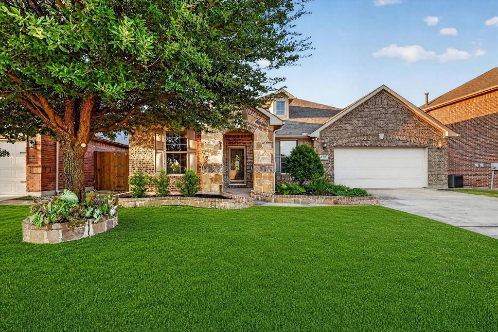 1309 Mesa Crest Drive