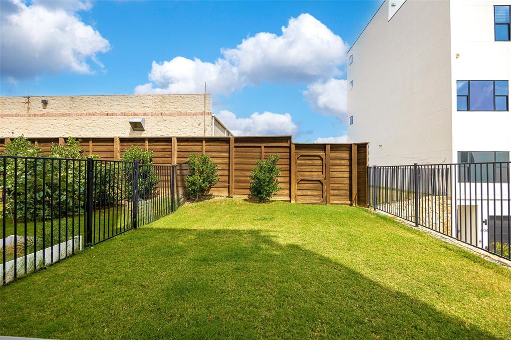 Westport Lakeview Villas - Residential