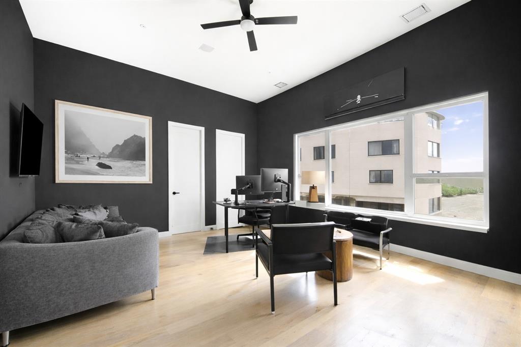 Westport Lakeview Villas - Residential