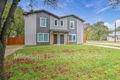 Photo of 603 W Johnson Street, Denison, TX 75020 (MLS # 21094854)