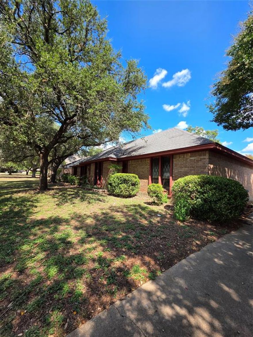 Charming 4-Bedroom Home with Great Potential in Prime Cleburne Location! Welcome to 1115 Green River Trails, a home with great bones and an unbeatable location — ready for your personal touch! This spacious 4-bedroom, 2.5-bath home includes a private mother-in-law suite featuring its own half bath, perfect for guests or extended family. You'll find tile in all wet areas and beautiful laminate flooring in the living and dining rooms, giving the home a warm, inviting feel. Enjoy mornings in the cozy breakfast nook with a charming bay window and built-in cabinetry. The kitchen offers  double ovens, and newer appliances, providing a great base for your dream kitchen.  Willow Creek is a well-established single-family home neighborhood in Cleburne, TX, nestled in Johnson County with easy access to the DFW Metroplex  and no HOA fees! Discover charm and comfort in this quiet, established subdivision featuring spacious brick homes on generous lots. While the home does need TLC, it’s a fantastic opportunity to build equity and make it truly yours. PRICED FAR BELOW CMA VALUE- SEE CMA IN TD. Lots of equity to make personal upgrades!