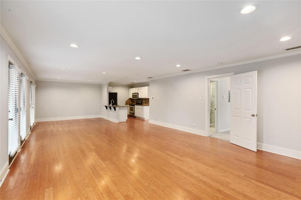 Forum Of Dallas Condo - Residential