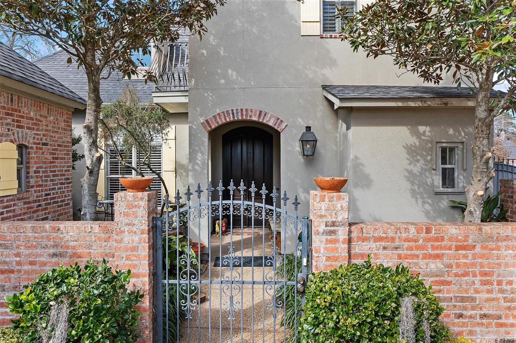 1010 Saint Tammany Court